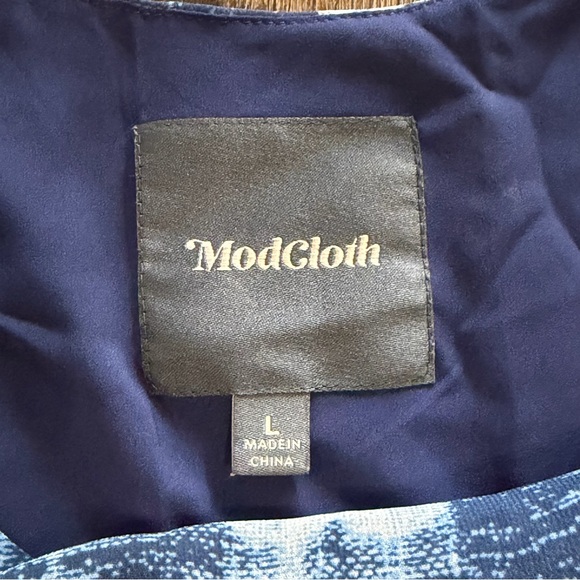 ModCloth Blue White Ikat Geometric Fit & Flare Dress Size S Retro Easter Boho - Picture 9 of 14